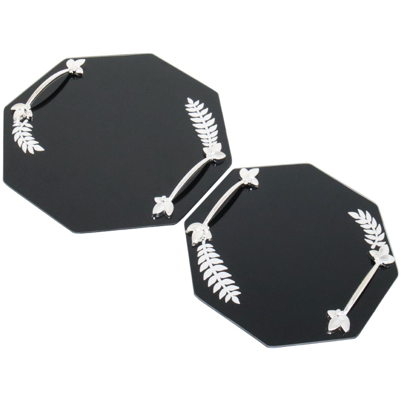 SET 2 PIECES PLATEAUX OCTOGONAL VERRE MODELE FEUILLE AVEC POIGNEE ARGENT MODELE NOIR