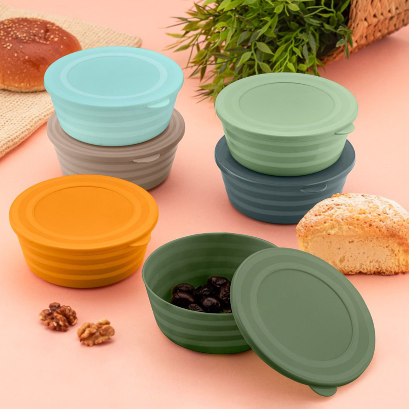 SET 3 BOLS PLASTIQUE AVEC COUVERCLE 700 CC