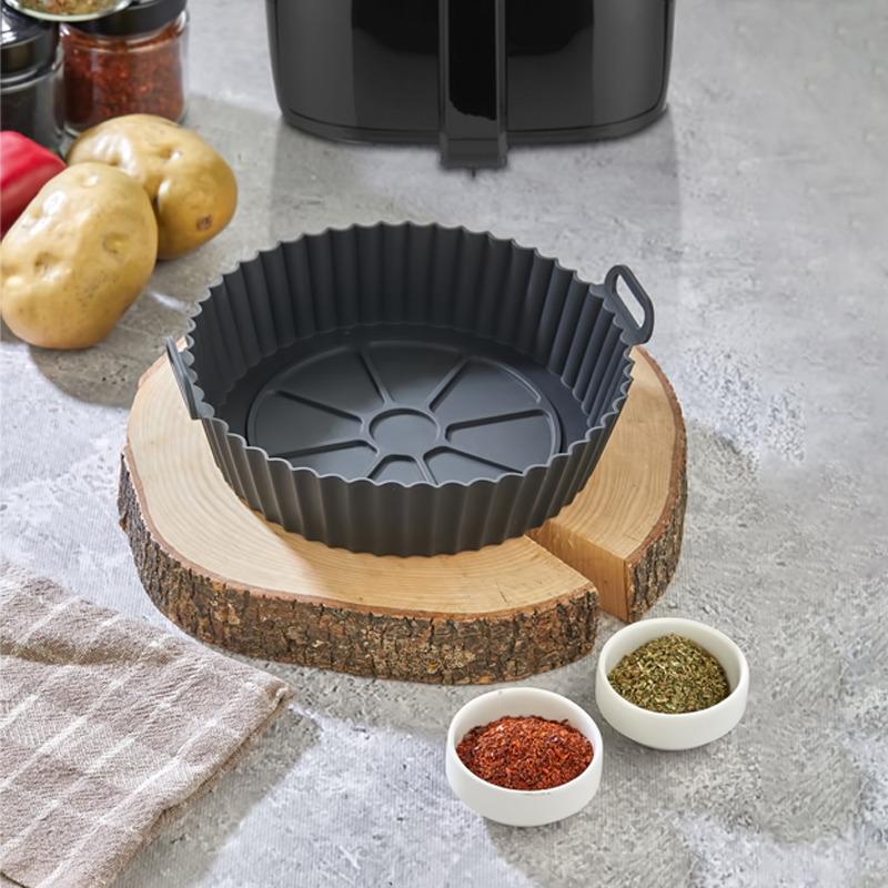 MOULE POUR AIR FRYER EN SILICONE 20X5 CM COULEUR NOIR/ROUGE