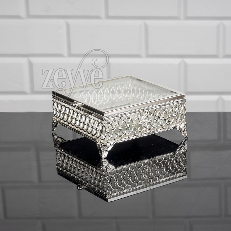 PLATEAU DECO AVEC COUVERLE EN VERRE 13X13X7 MIX 0R-ARGENT
