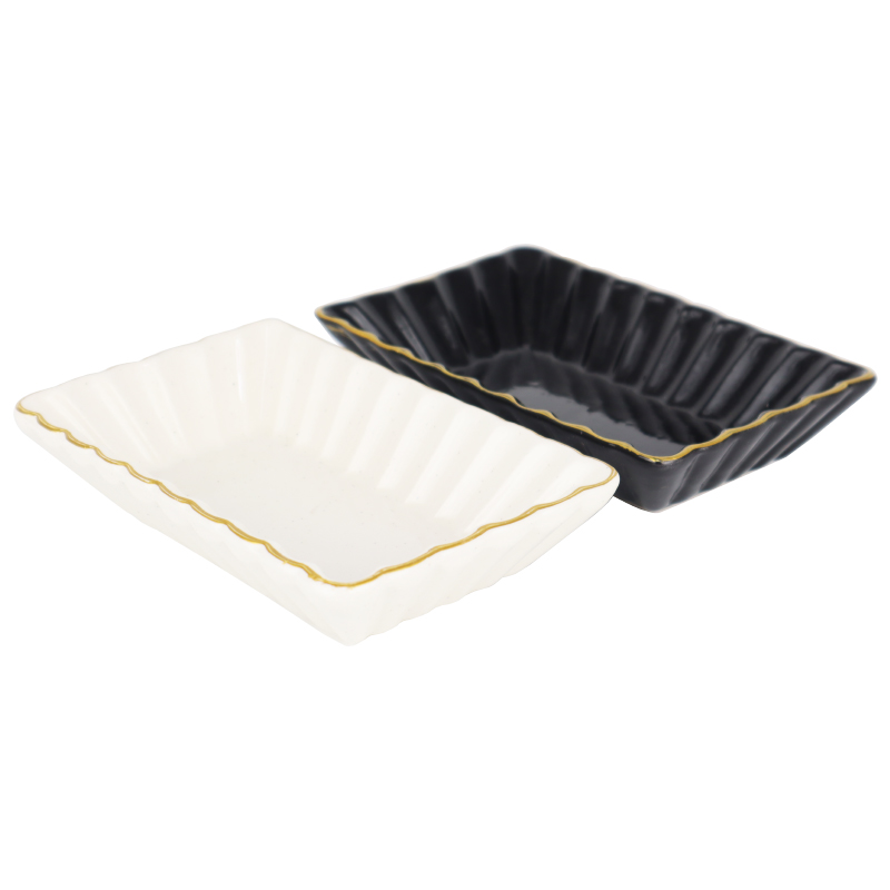 PLAT CERAMIQUE 15X9X4 CM MIX BLANC/NOIR