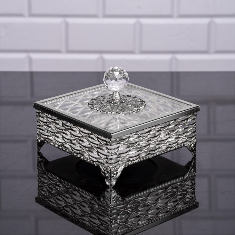 BOITE AVEC COUVERCLE EN VERRE 16X16X10 CM DESIGN NIL MODELE ARGENT