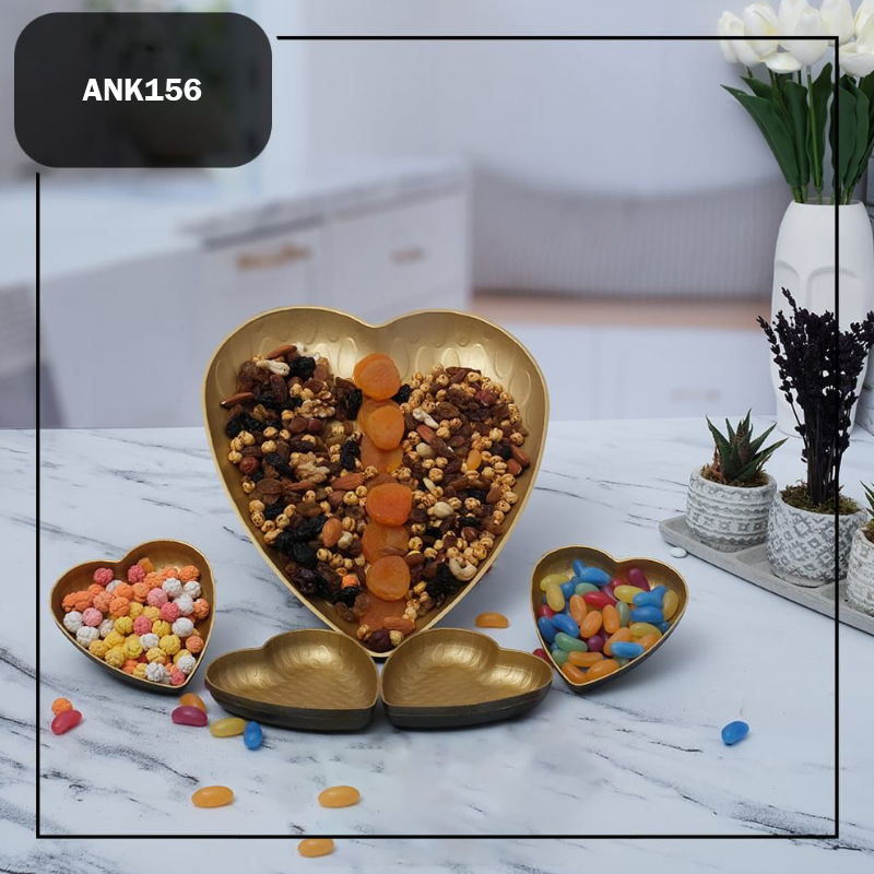 SET 5 PIECES PLATEAU DECO CŒUR MODELE OR - 4(11*10*2) -1(31*25*3)