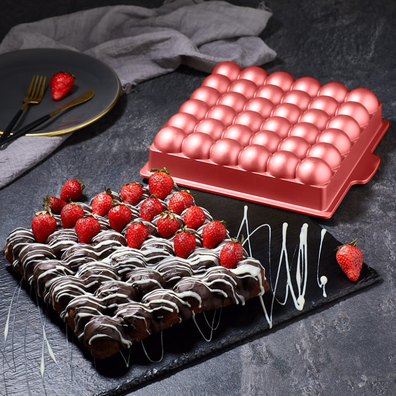MOULE GATEAU GRANIT 31X28X7 CM MIX OR/ROUGE/GRIS