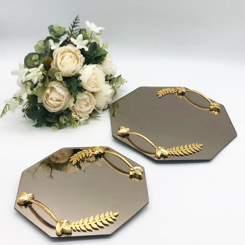 SET 2 PIECES PLATEAUX OCTOGONAL VERRE MODELE FEUILLE AVEC POIGNEE OR MODELE OR 25 CM - 30 CM 